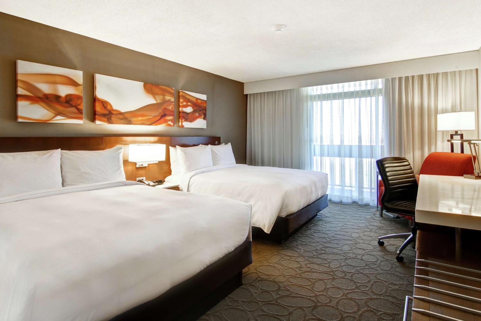 ฮิลตัน มิสซิสซอกา เมดโดว์เวล Hotel ภายนอก รูปภาพ
