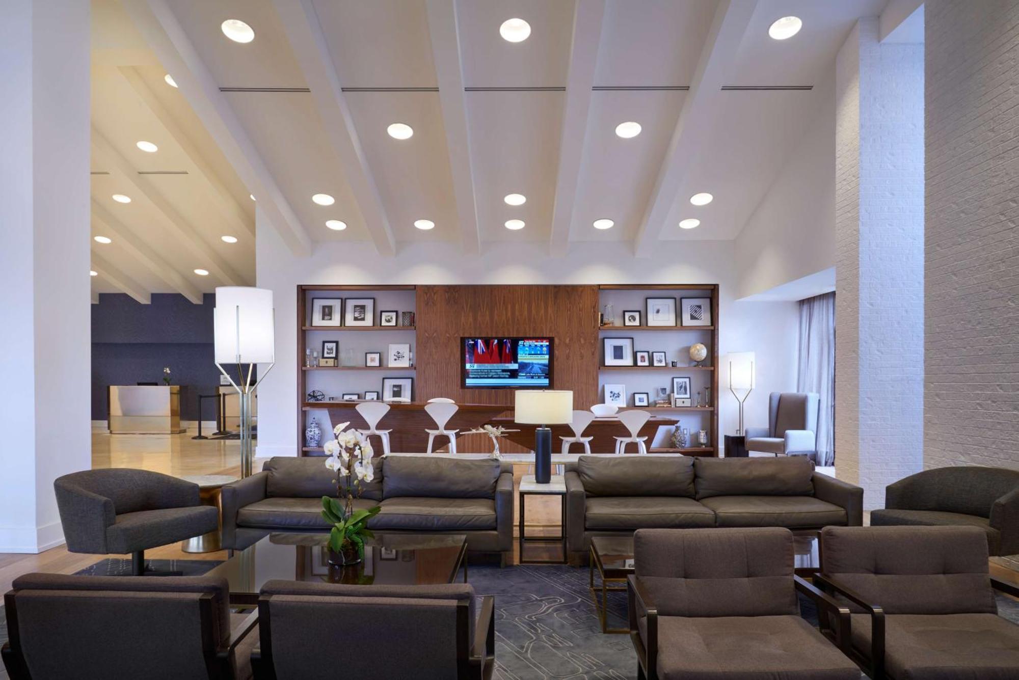 ฮิลตัน มิสซิสซอกา เมดโดว์เวล Hotel ภายนอก รูปภาพ