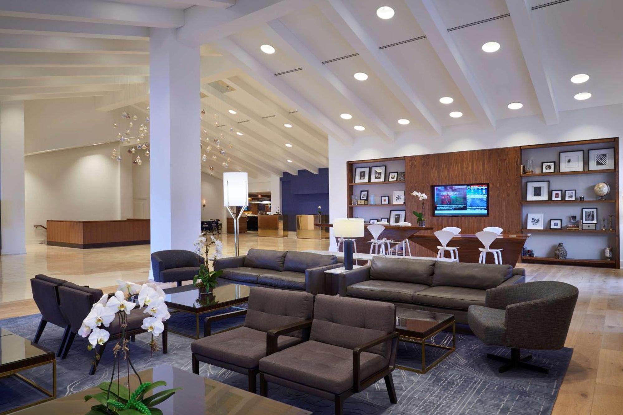 ฮิลตัน มิสซิสซอกา เมดโดว์เวล Hotel ภายนอก รูปภาพ